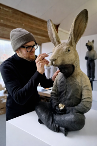 Hannes Verhoeven working on "Slow Down" in his studio